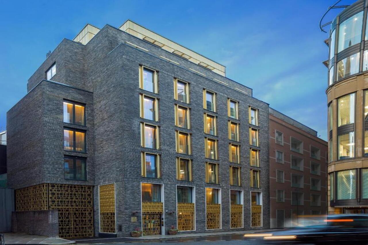 The Guardsman - Preferred Hotels And Resorts Λονδίνο Εξωτερικό φωτογραφία The new building of the University of Edinburgh Business School
