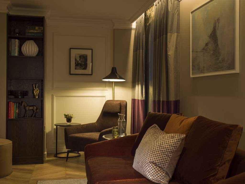 The Guardsman - Preferred Hotels And Resorts Λονδίνο Δωμάτιο φωτογραφία A living room with a sofa